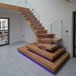 S454 Cantilever and central spine stairs (1)