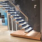 S253 Cantilever OAK Stairs