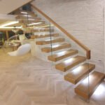 S254 Cantilever OAK Stair and Glass Balustrade